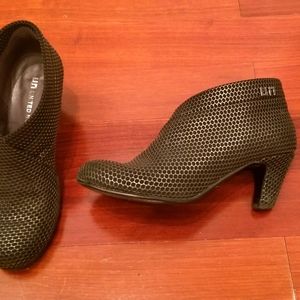 Fold Mid Gun United Nude booties